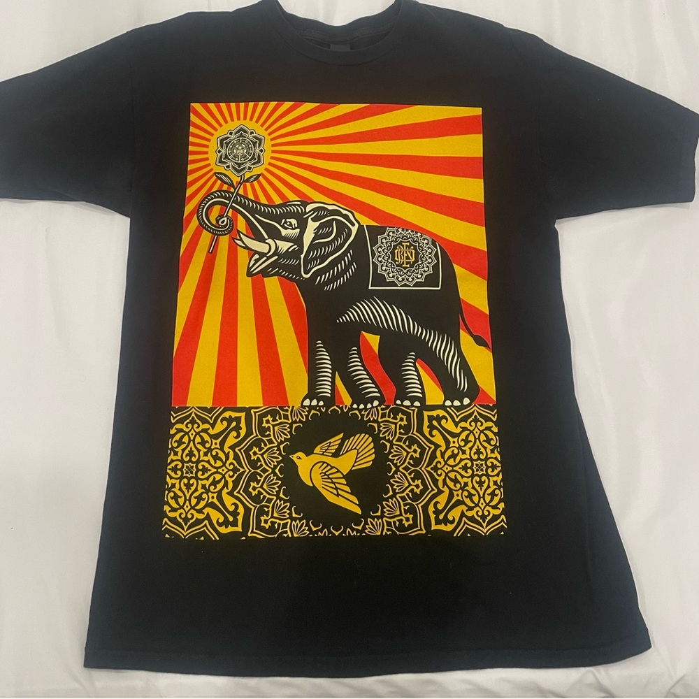 MENS BLACK OBEY T SHIRT SIZE M